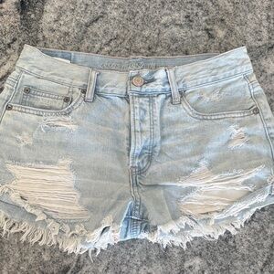 American Eagle Outfitters Light Blue Ripped Jean Shorts Size 6